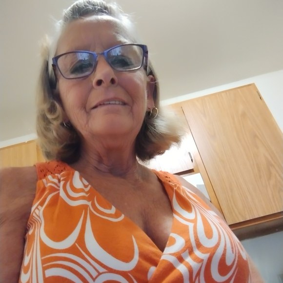 sallymorton382
